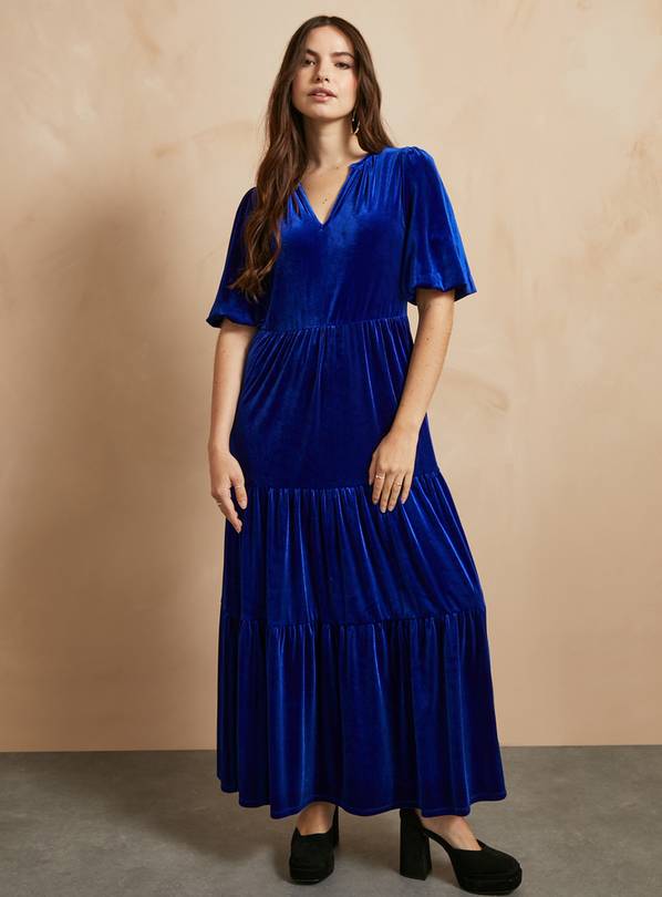 EVERBELLE Blue Velvet Tiered Maxi Dress 8