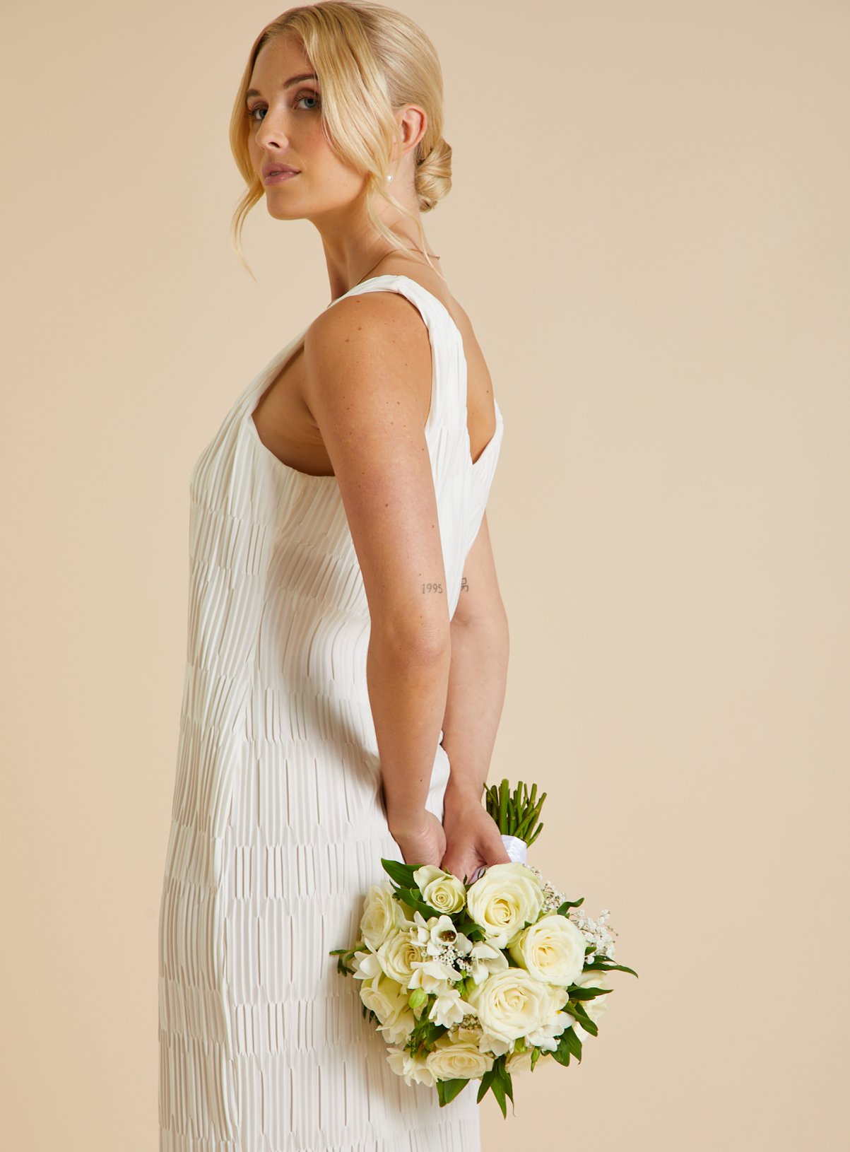 White V-Neck Plisse Dress 12 - Image 4 thumbnail
