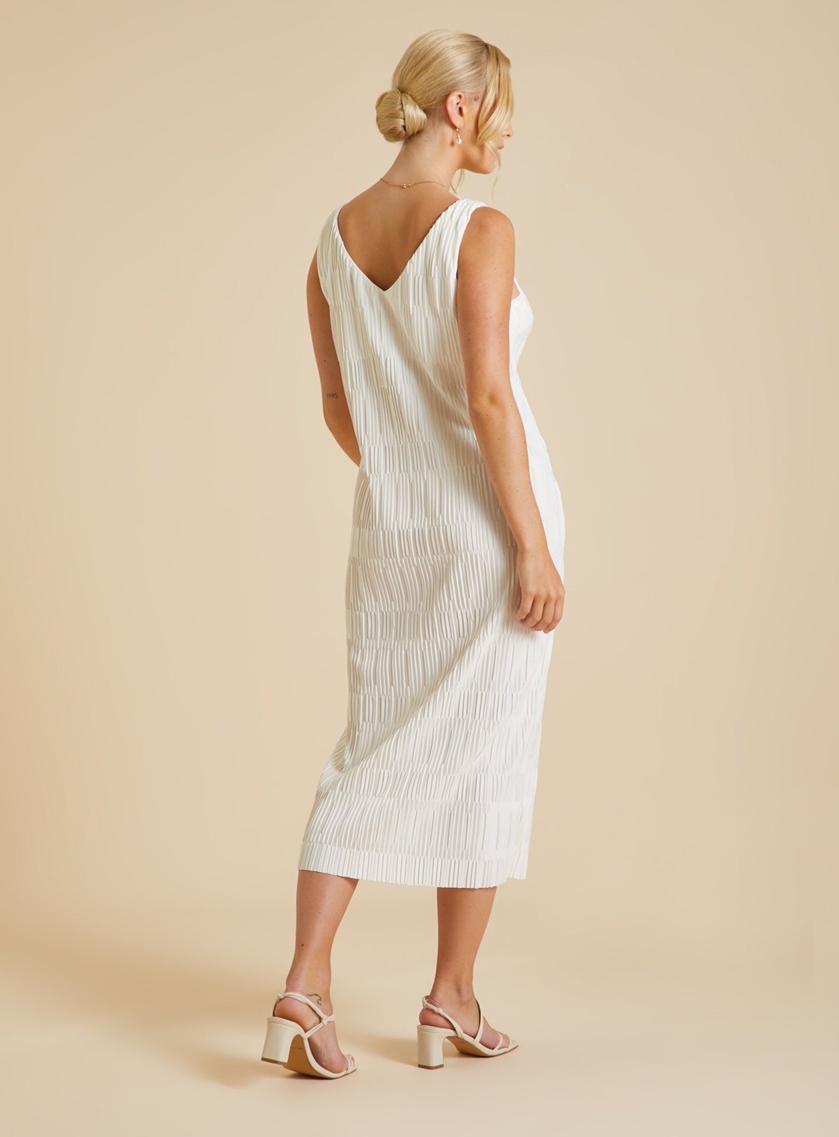 White V-Neck Plisse Dress 12 - Image 5 thumbnail