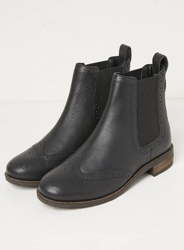 Chelsea on sale boots 6.5