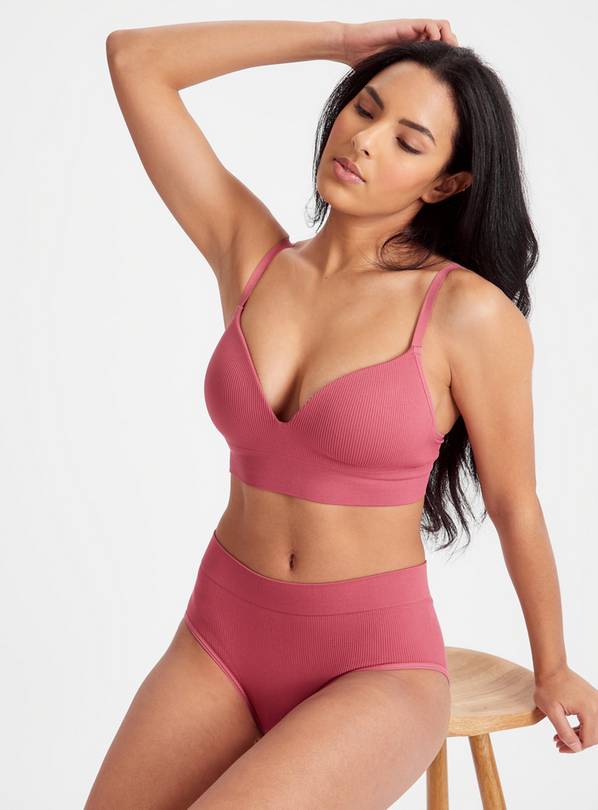 s affordable push up bra has been reviewed by thousands