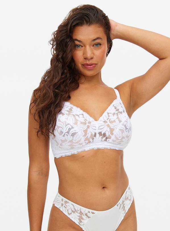 DD+ White Lace Non-Wired Bra 38E