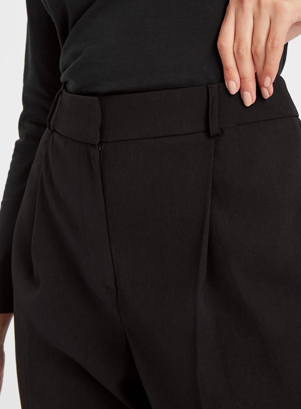Black Pleated Straight Leg Trousers 18R - Image 3 thumbnail