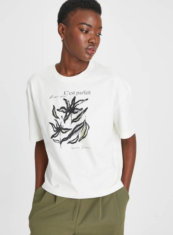Cream Flower Graphic T-Shirt 24