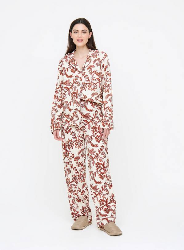 Red Ornate Floral Traditional Pyjamas 20