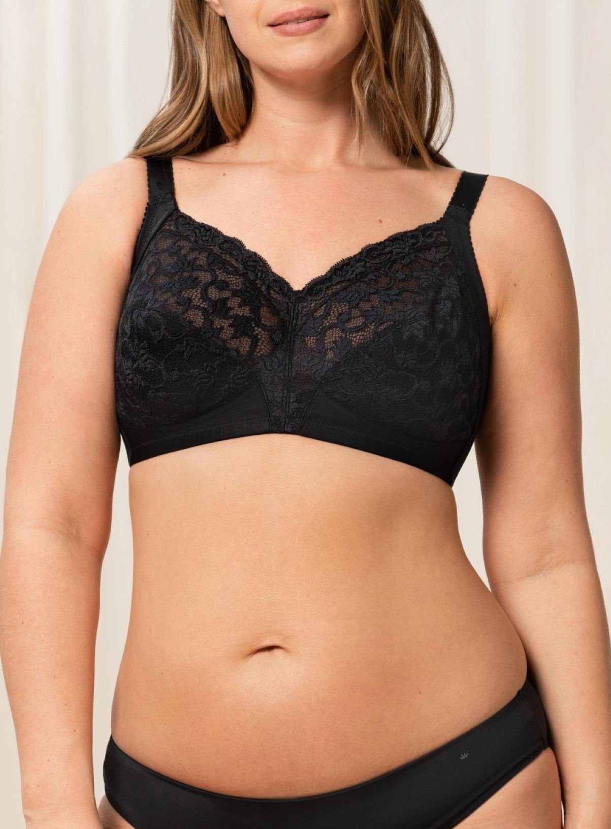 TRIUMPH Delicate Doreen Non Wired Bra Black 42D - Image 2 thumbnail