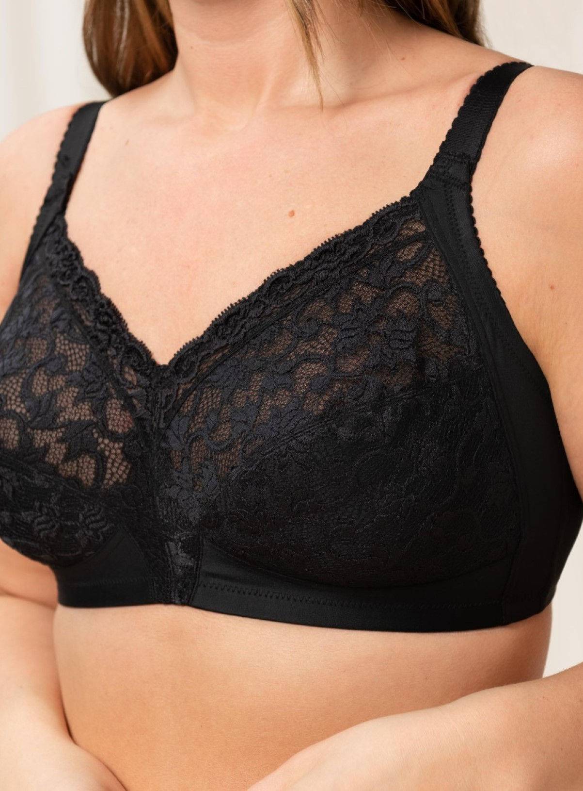 TRIUMPH Delicate Doreen Non Wired Bra Black 42D - Image 4