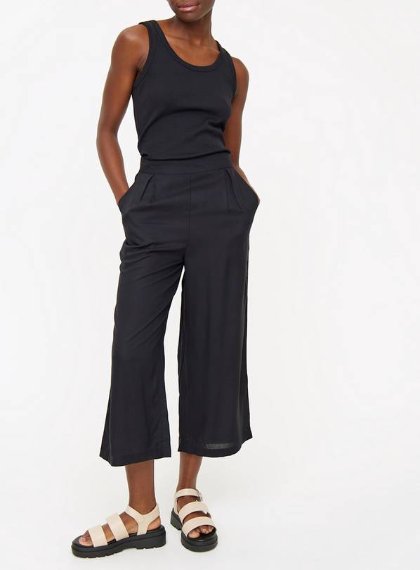 Black Woven Cropped Trousers  14