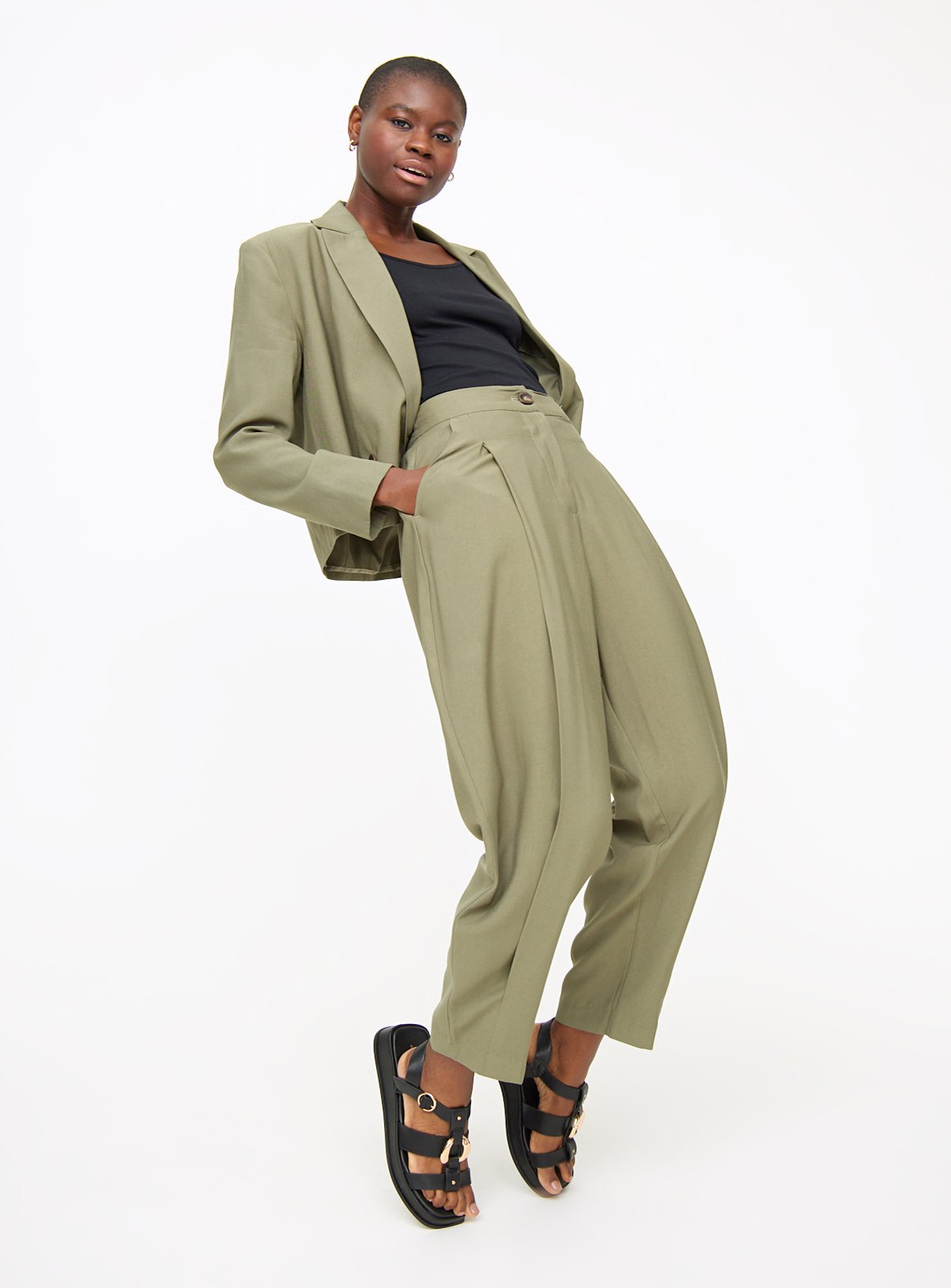 Green Barrel Leg Trousers  18R - Image 2 thumbnail