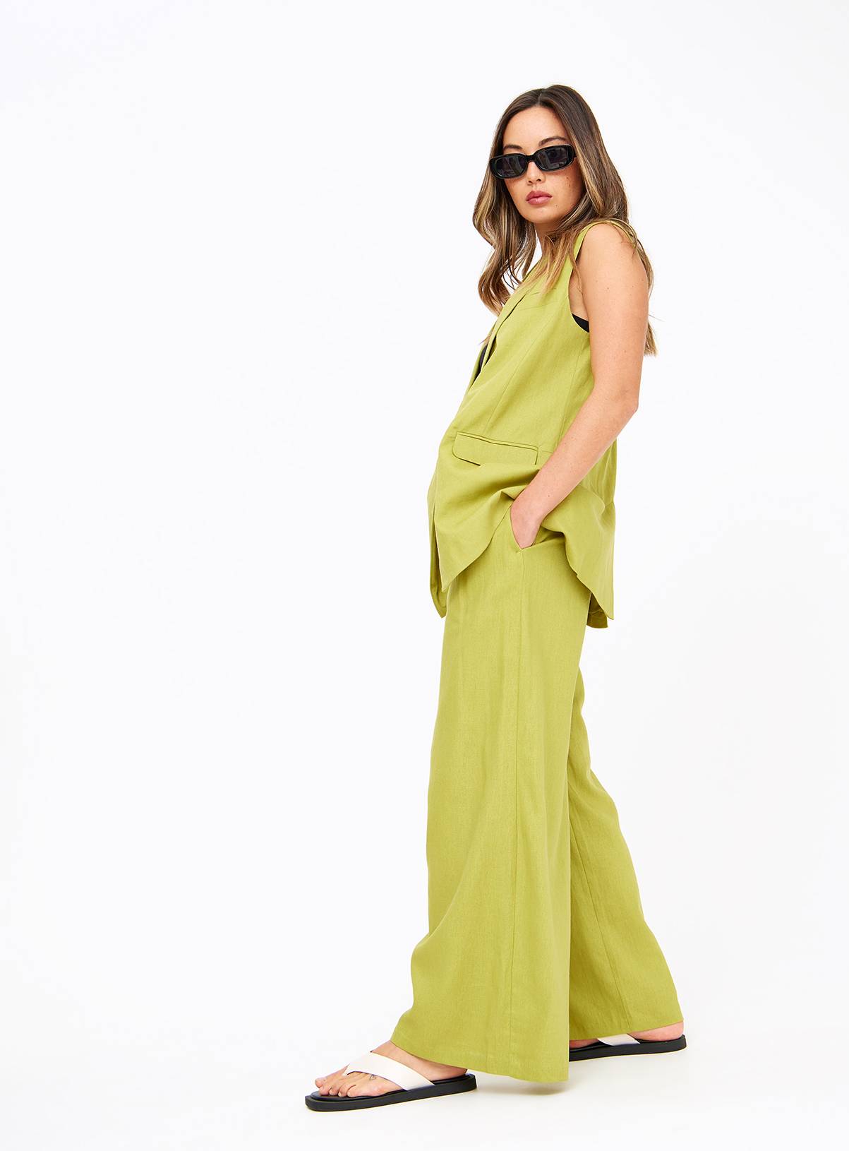 Pear Ultra Wide Leg Linen Trousers  18L - Image 2
