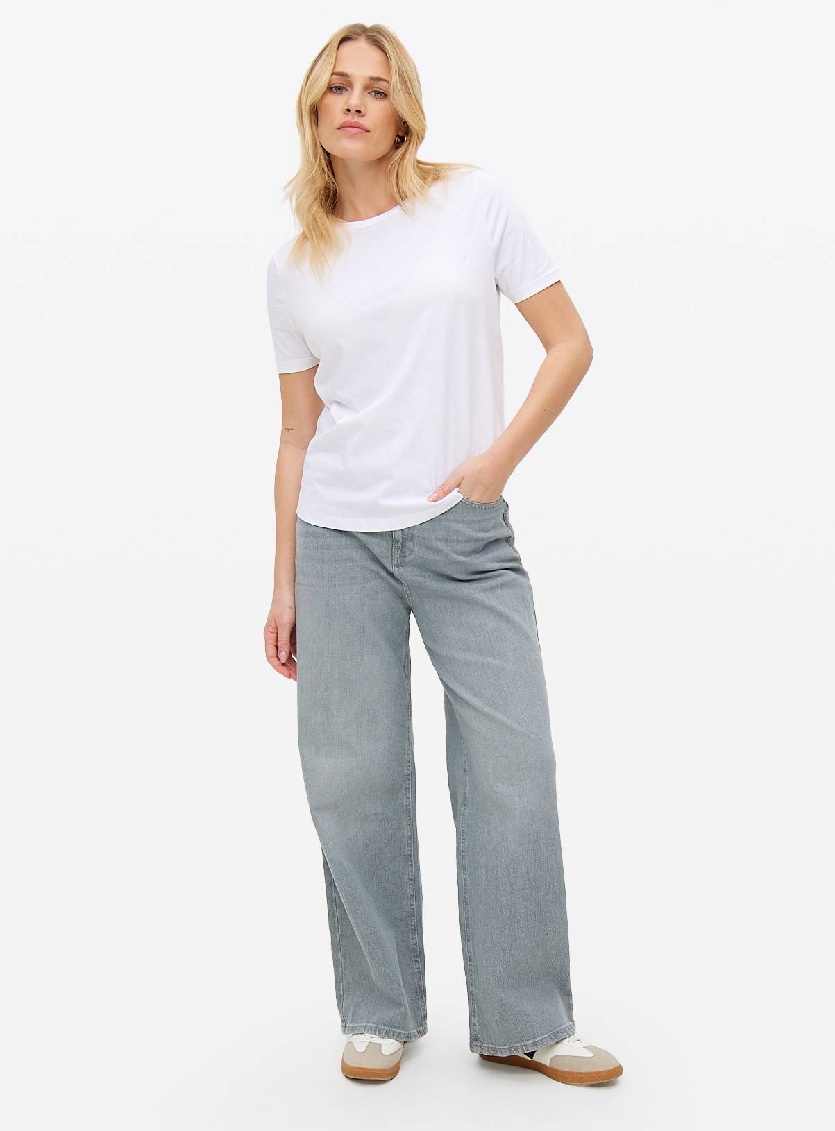 White Everyday Regular Fit T-Shirt  12 - Image 2