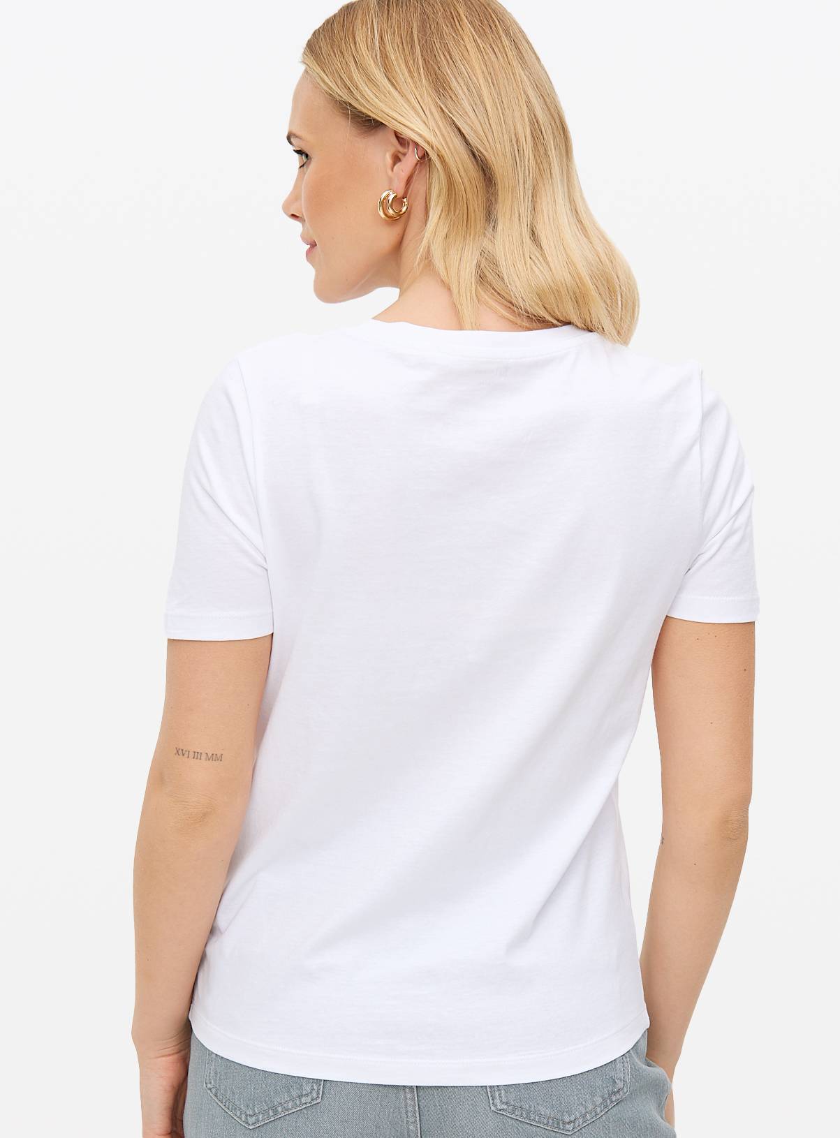 White Everyday Regular Fit T-Shirt  12 - Image 4