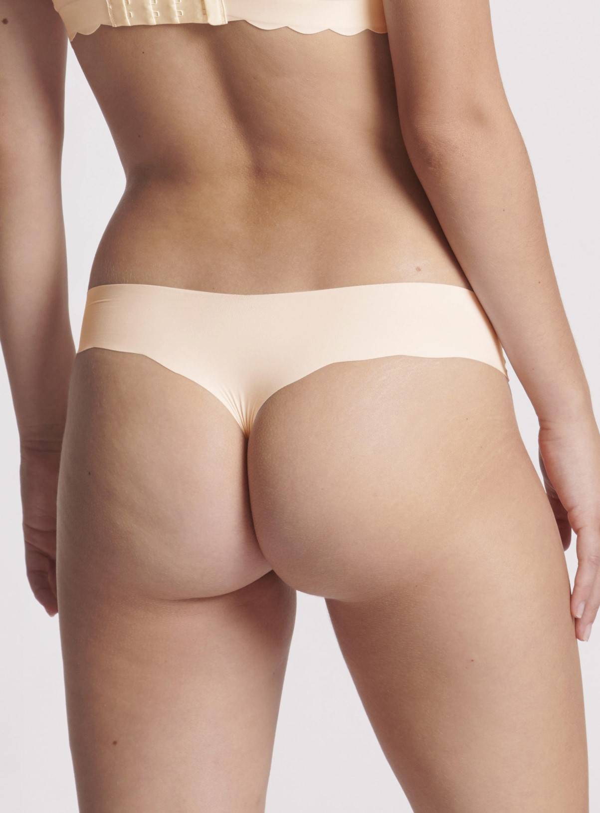 SLOGGI Zero Microfibre 2.0 Hipstring 2 Pack Cream L - Image 3