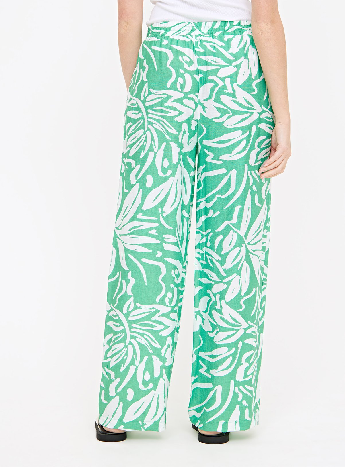 Green Leaf Print Wide Leg Trousers  14 - Image 4 thumbnail