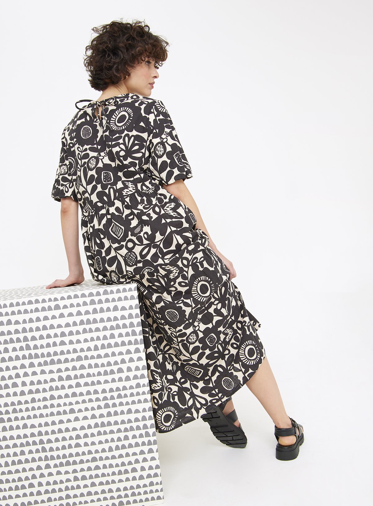 Tu X Scion Monochrome Kukkia Print Midaxi Dress 12 - Image 4 thumbnail