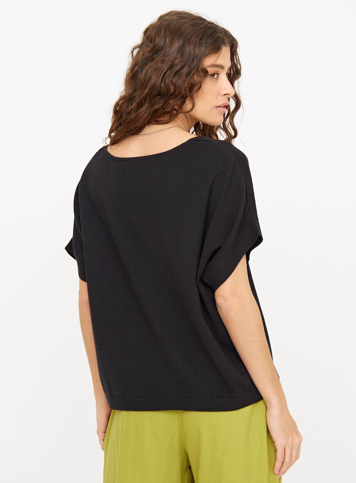 Black Soft Touch V Neck T-Shirt 16 - Image 4