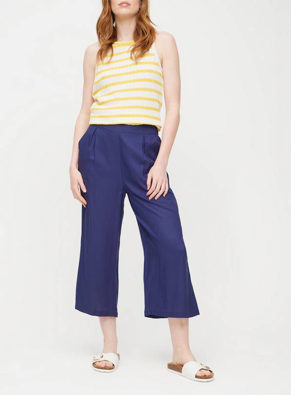 Navy Woven Cropped Trousers  14
