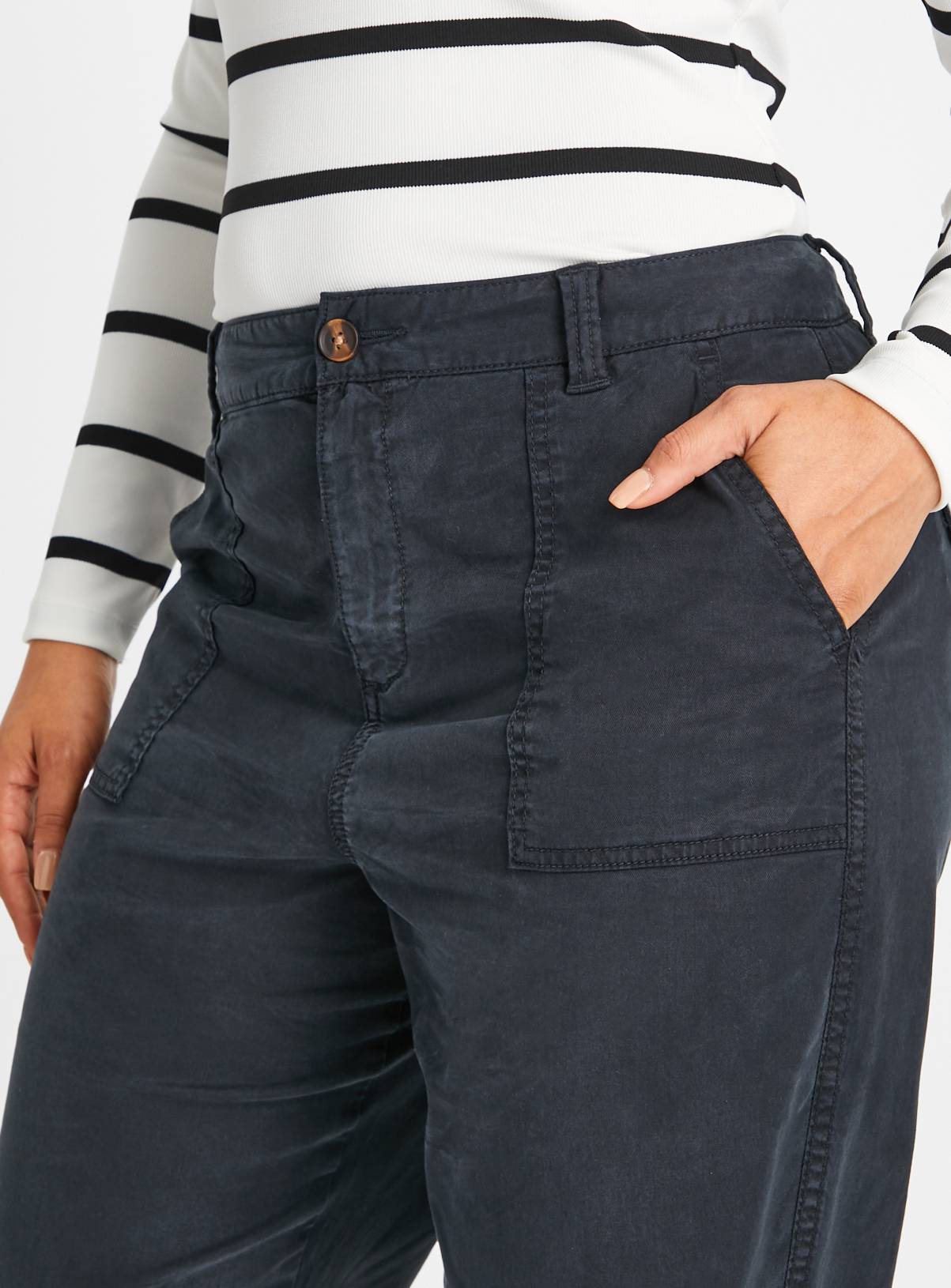 Black Tea Dye Tapered Leg Trousers 20S - Image 3