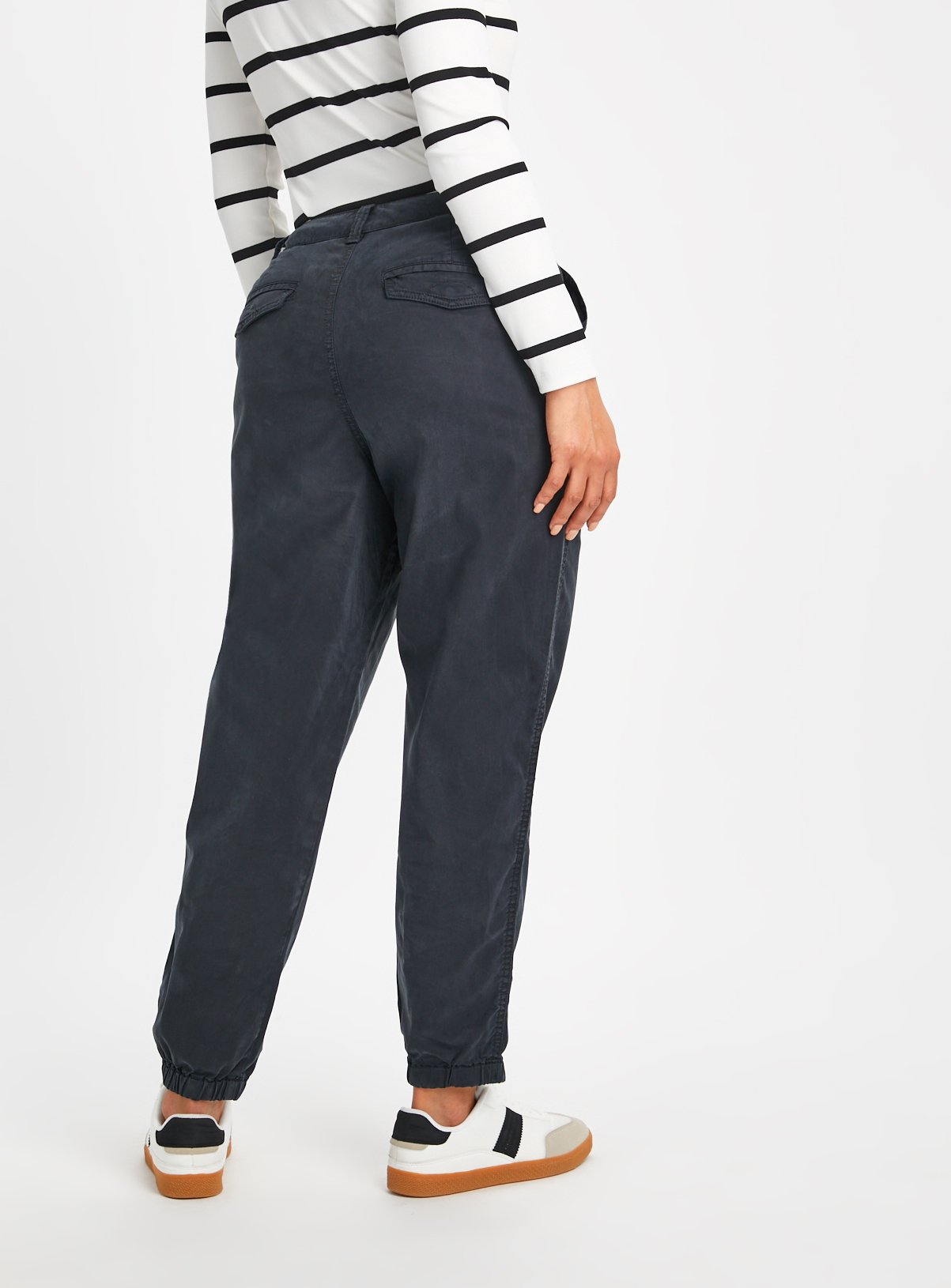Black Tea Dye Tapered Leg Trousers 20S - Image 4 thumbnail