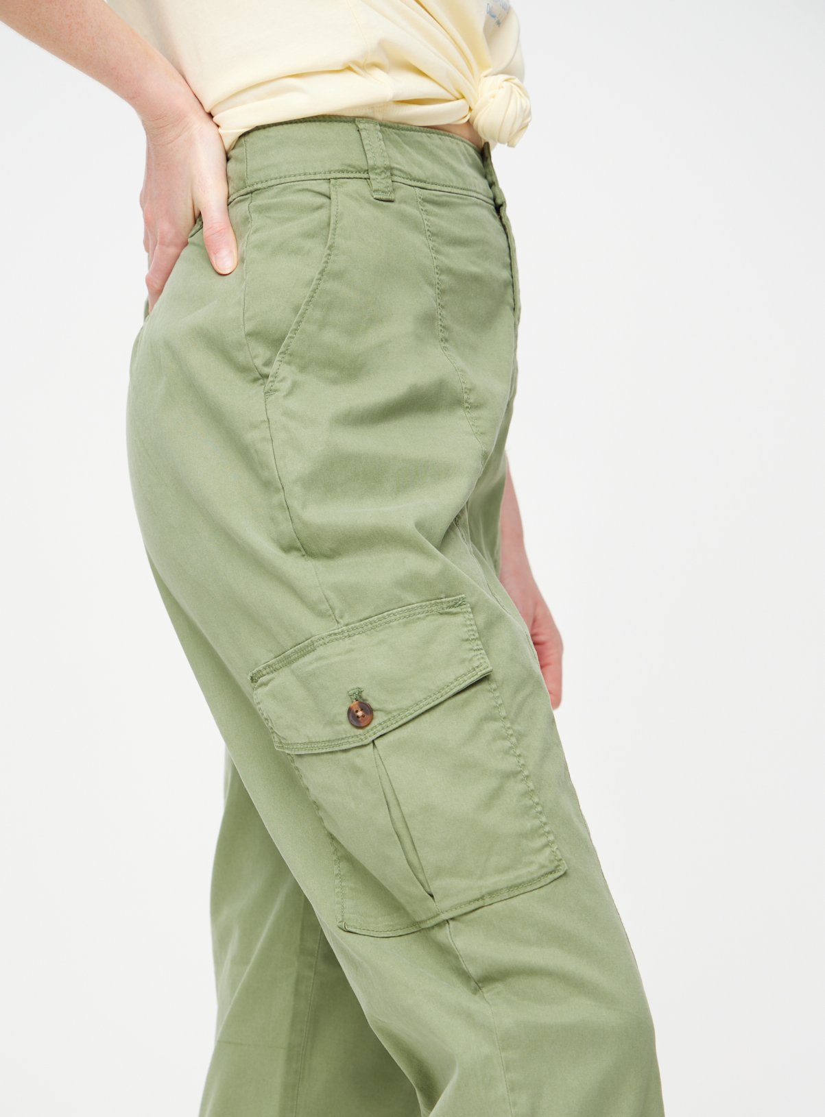 Khaki Tea Dye Cargo Trousers 20L - Image 3 thumbnail
