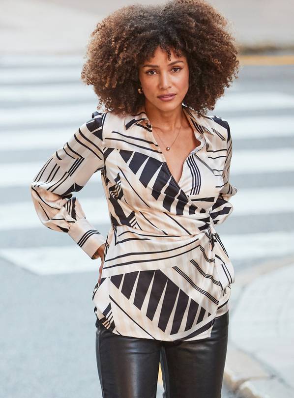 SOSANDAR Ivory Conversational Mock Wrap Shirt 16