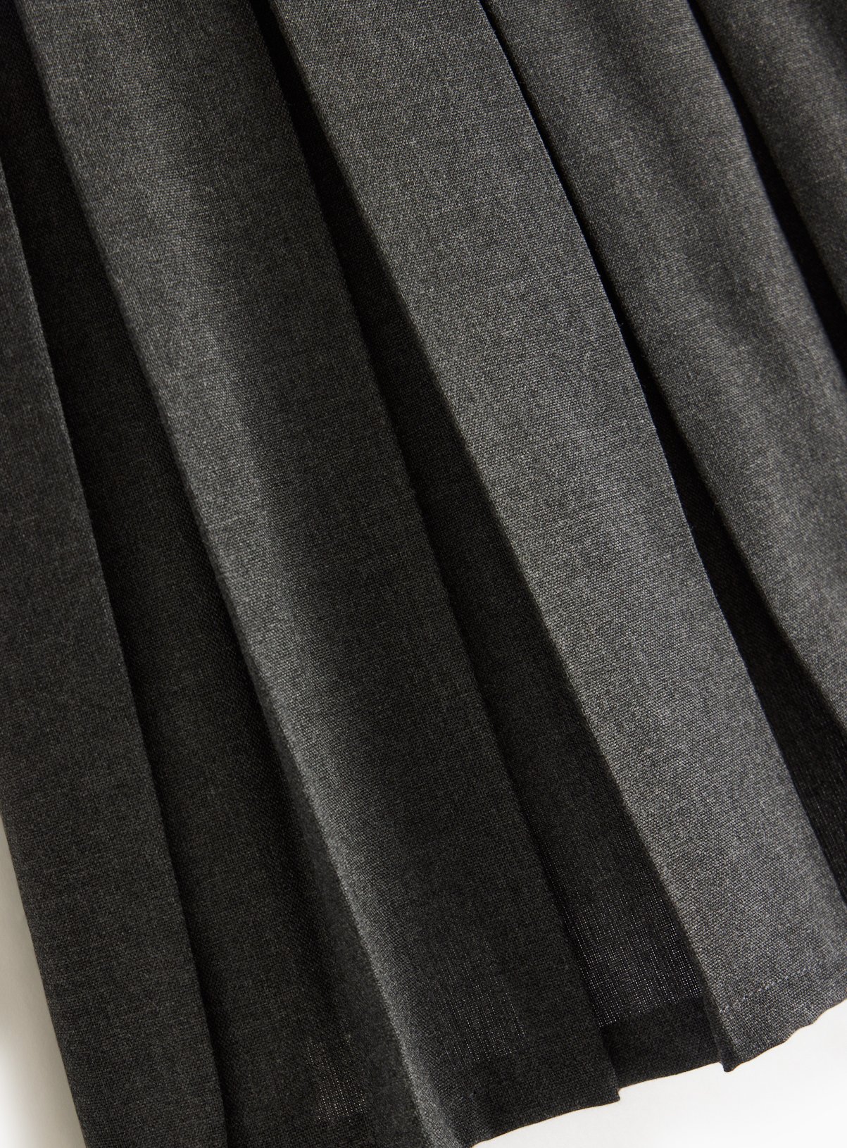 Permanent Pleated Skirts 2-Pack 3 years - Image 5 thumbnail