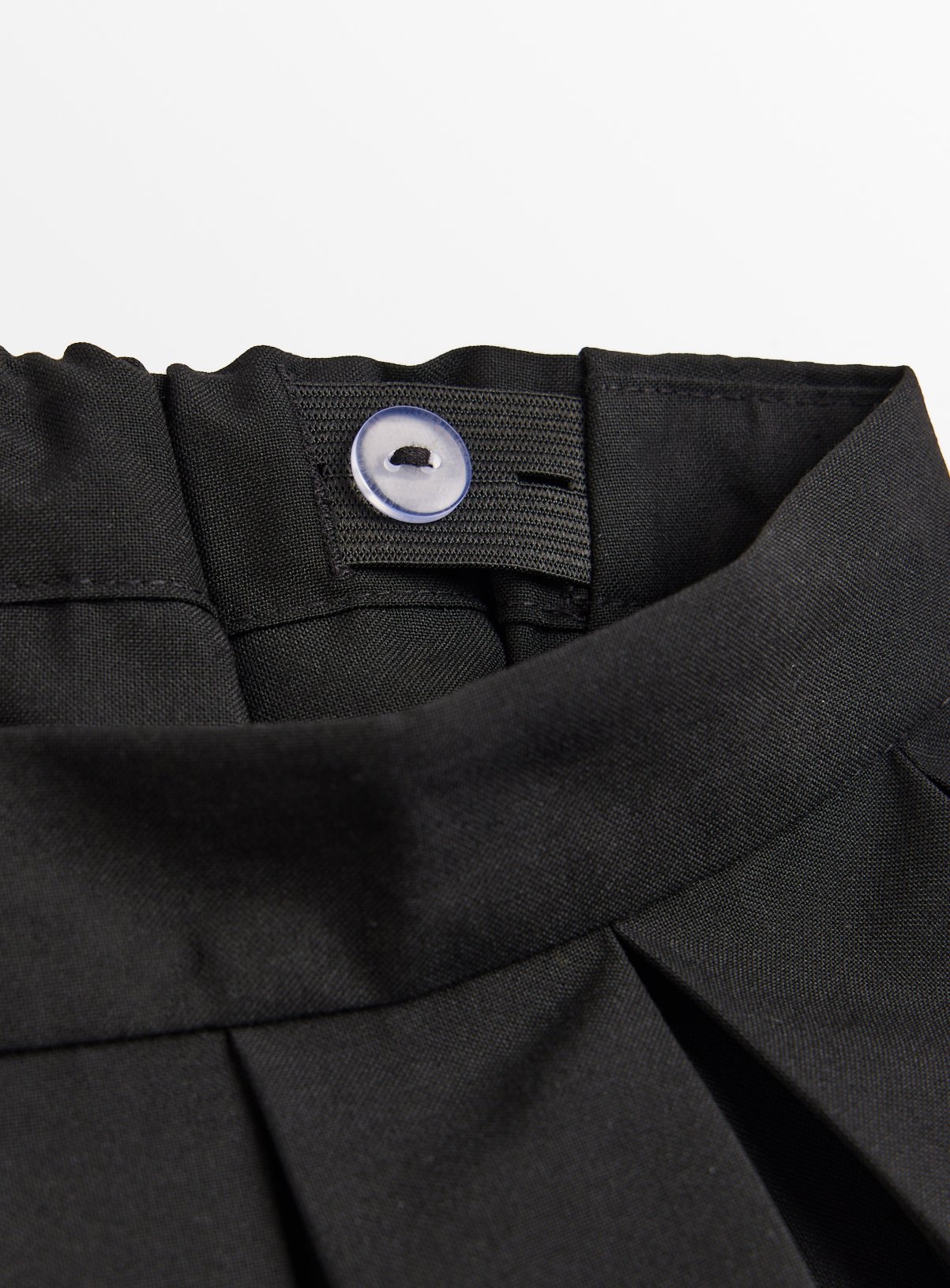 4 Pack Black Pleated Skirts 4 years - Image 4 thumbnail