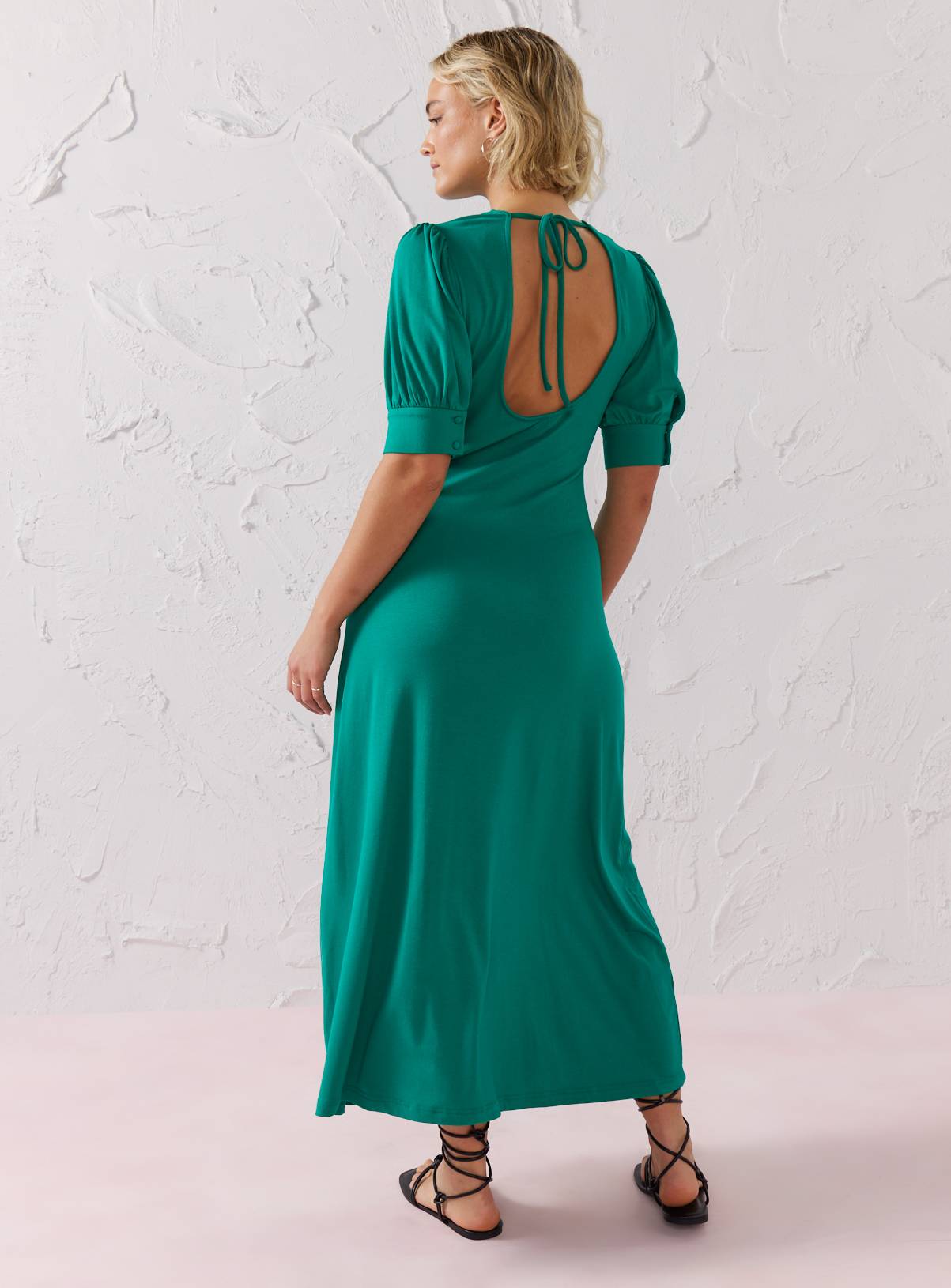 EVERBELLE Green Puff Sleeve Open Back Midi Dress 14 - Image 4