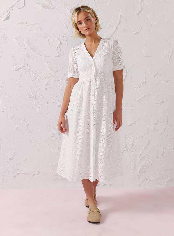 EVERBELLE White Button-Through Broderie Midi Dress  12