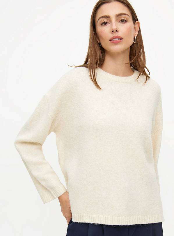 White Relaxed Crew Neck Jumper 16