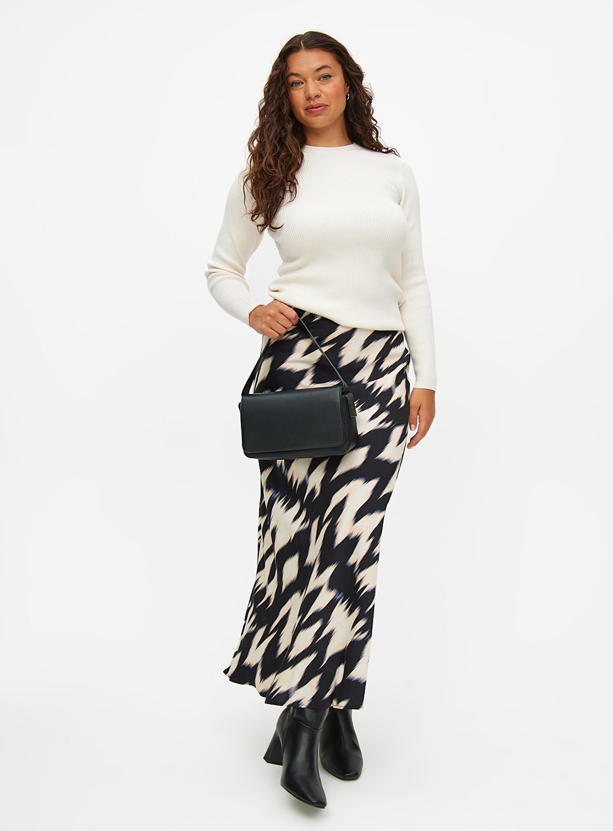 Cream Soft Touch Ribbed Crew Neck Jumper 20 - Image 2 thumbnail