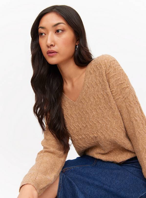 Oatmeal Relaxed V Neck Cable Knitted Jumper 24