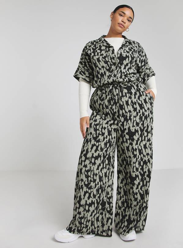 Zara, Pants & Jumpsuits, Zara Green Printed Pants