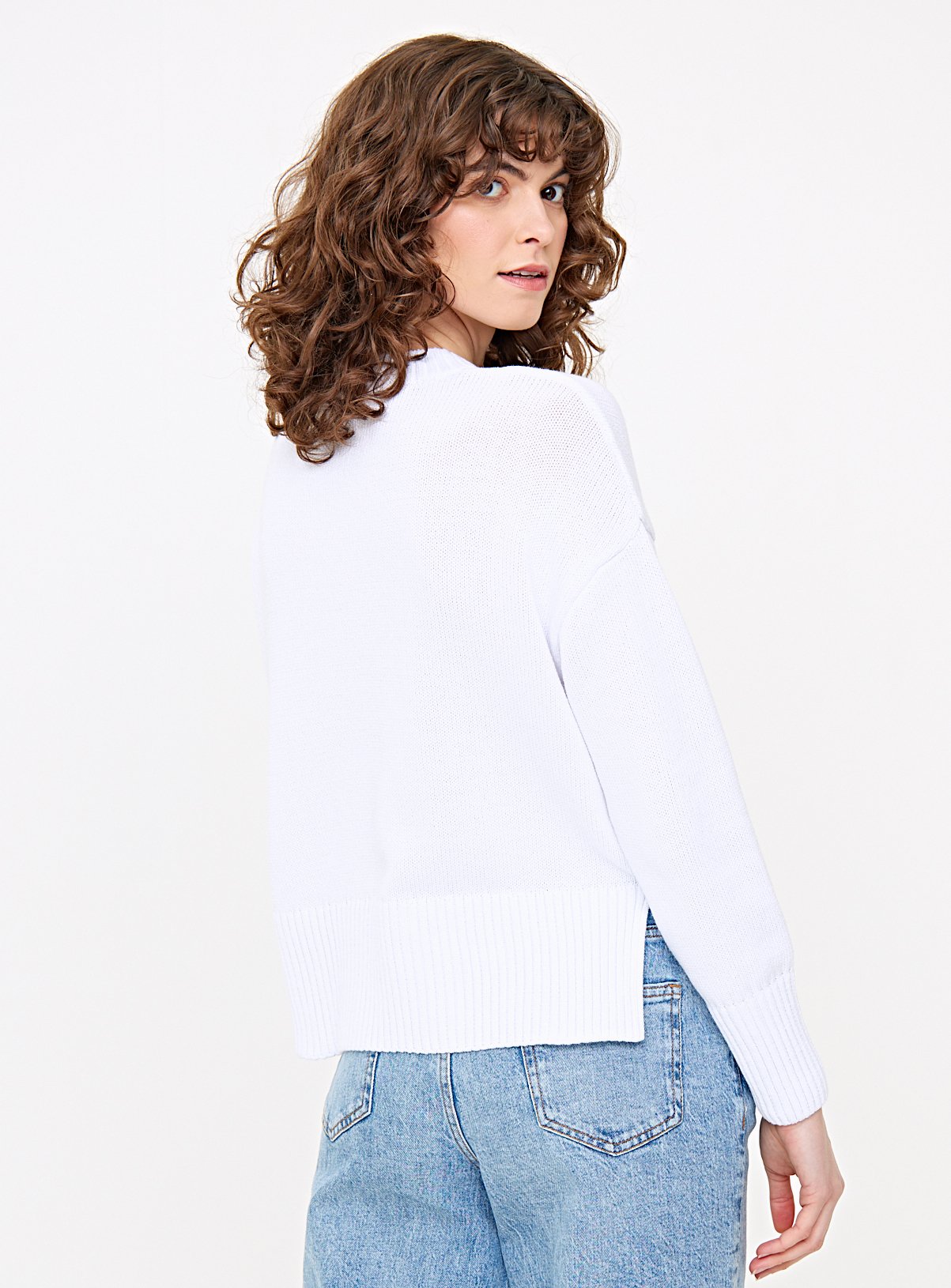 White New York Slogan Crew Neck Jumper  20 - Image 4 thumbnail