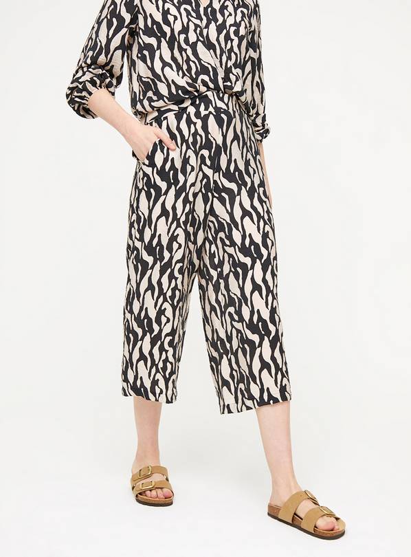 Coord Mono Print Wide Leg Cropped Trousers 12