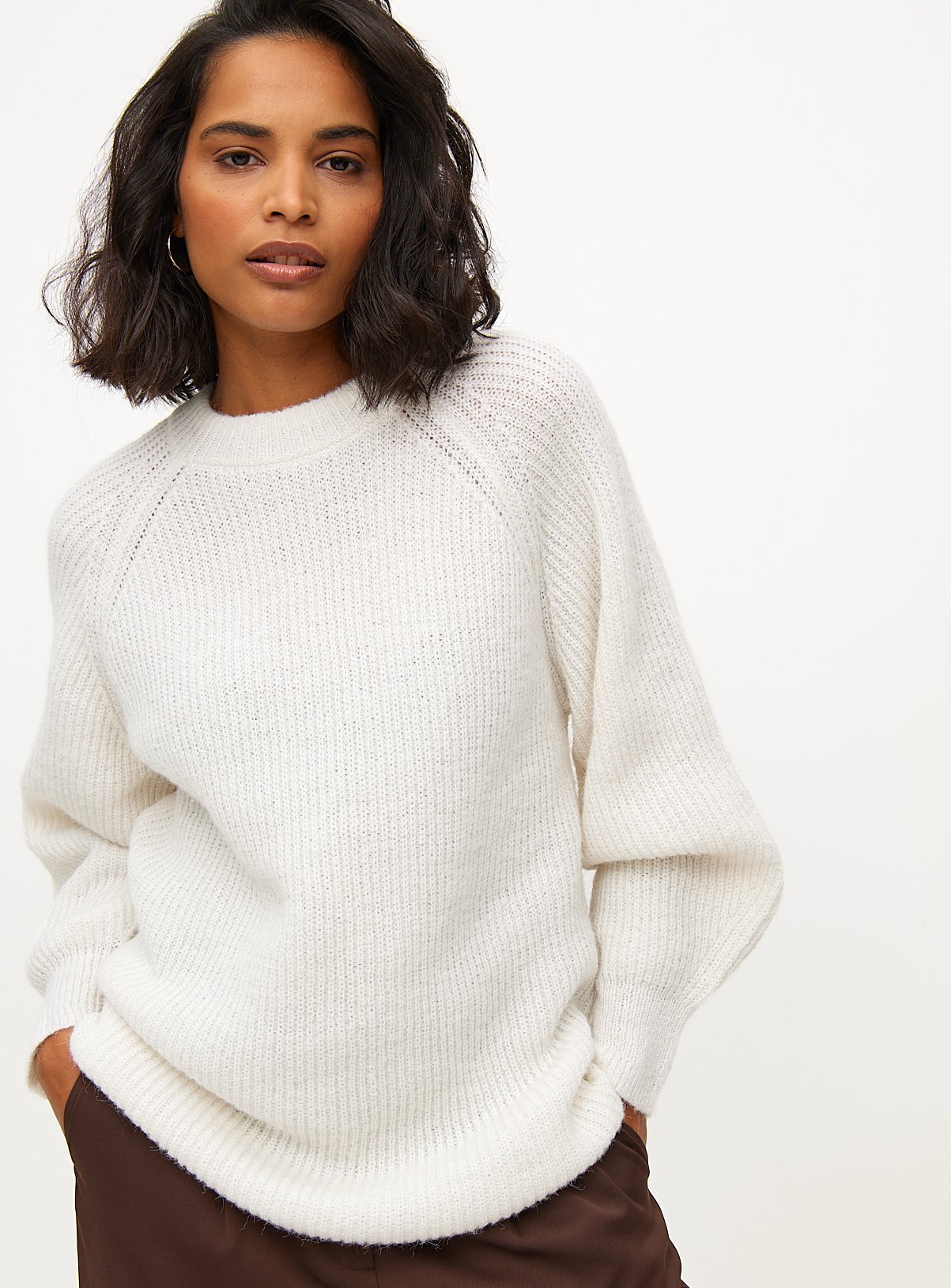 Cream Raglan Relaxed Crew Neck Knitted Jumper M - Image 1 thumbnail