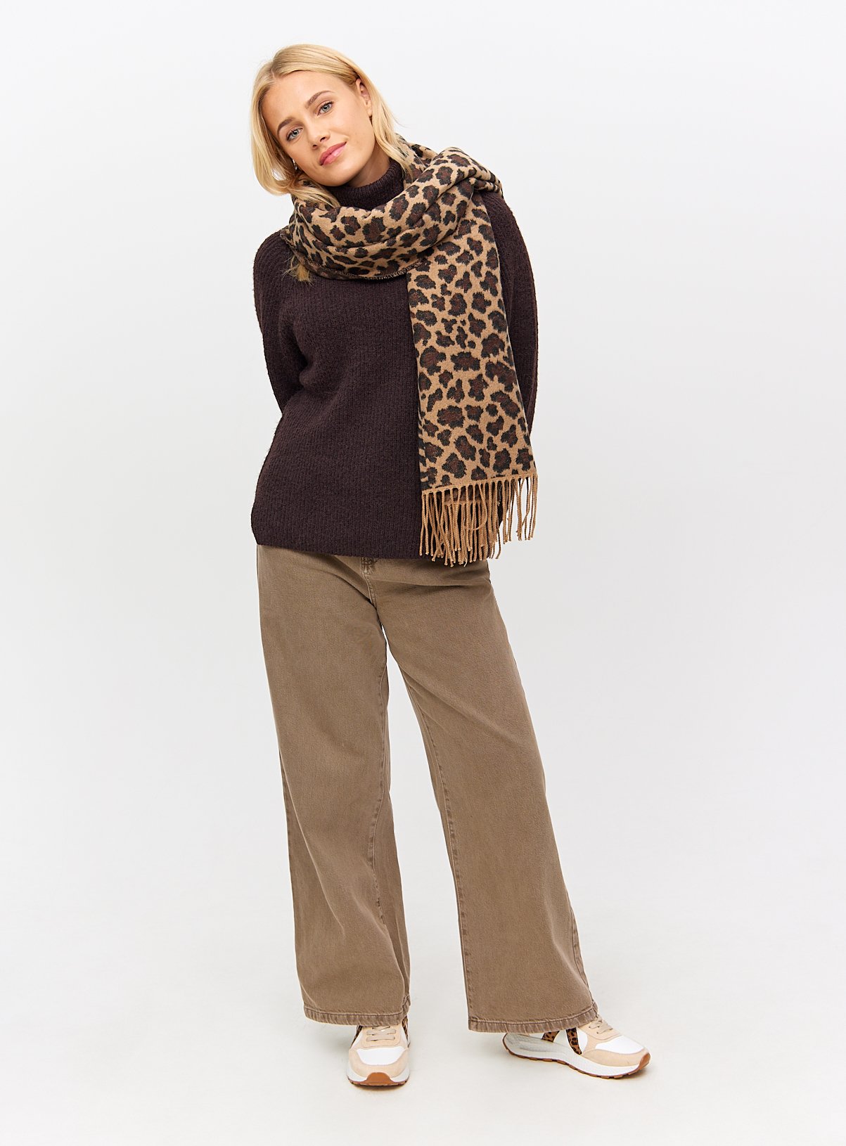 Brown Roll Neck Raglan Sleeve Knitted Jumper 16 - Image 2 thumbnail
