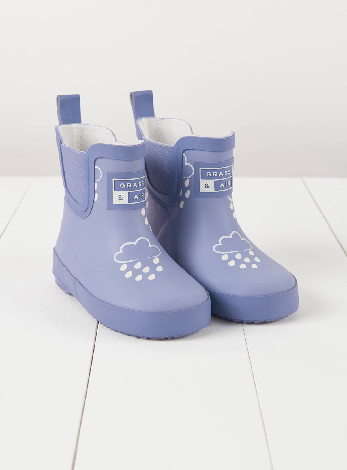 GRASS & AIR Shortie Colour Changing Boot Lavender 8 Infant - Image 1