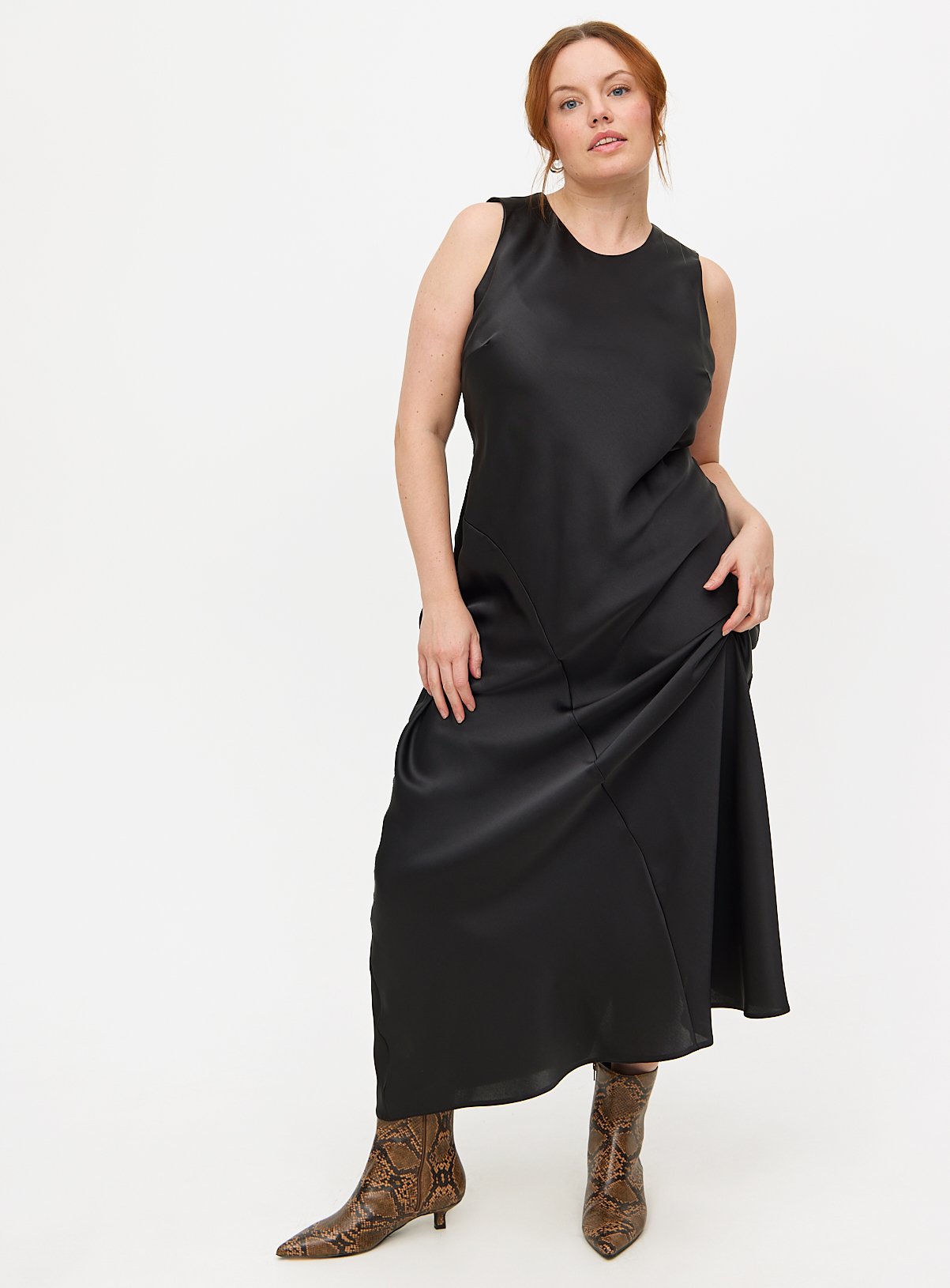 Black Satin Sleeveless Midaxi Dress 22 - Image 5 thumbnail