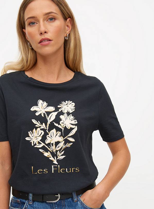 Black Regular Fit Les Fleurs T-Shirt 20