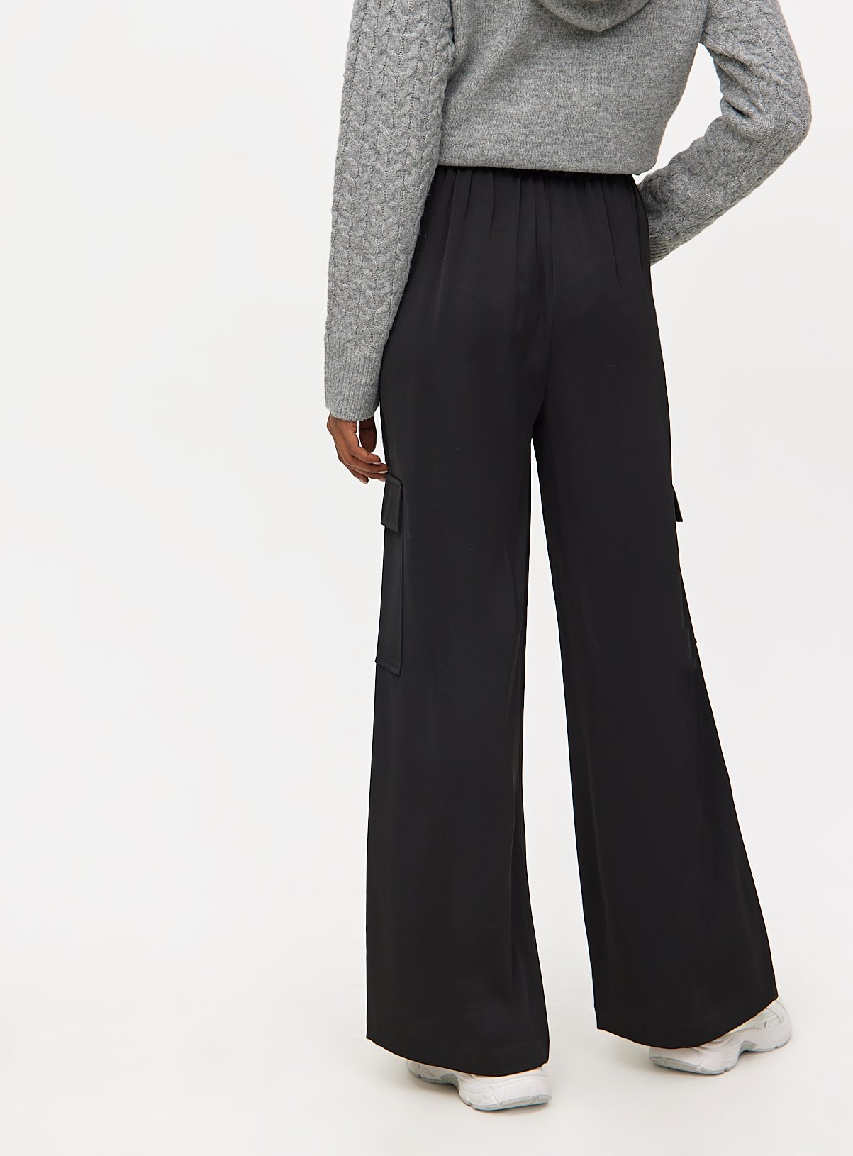 Black Crepe High Waisted Cargo Wide Leg Trousers 16R - Image 4 thumbnail