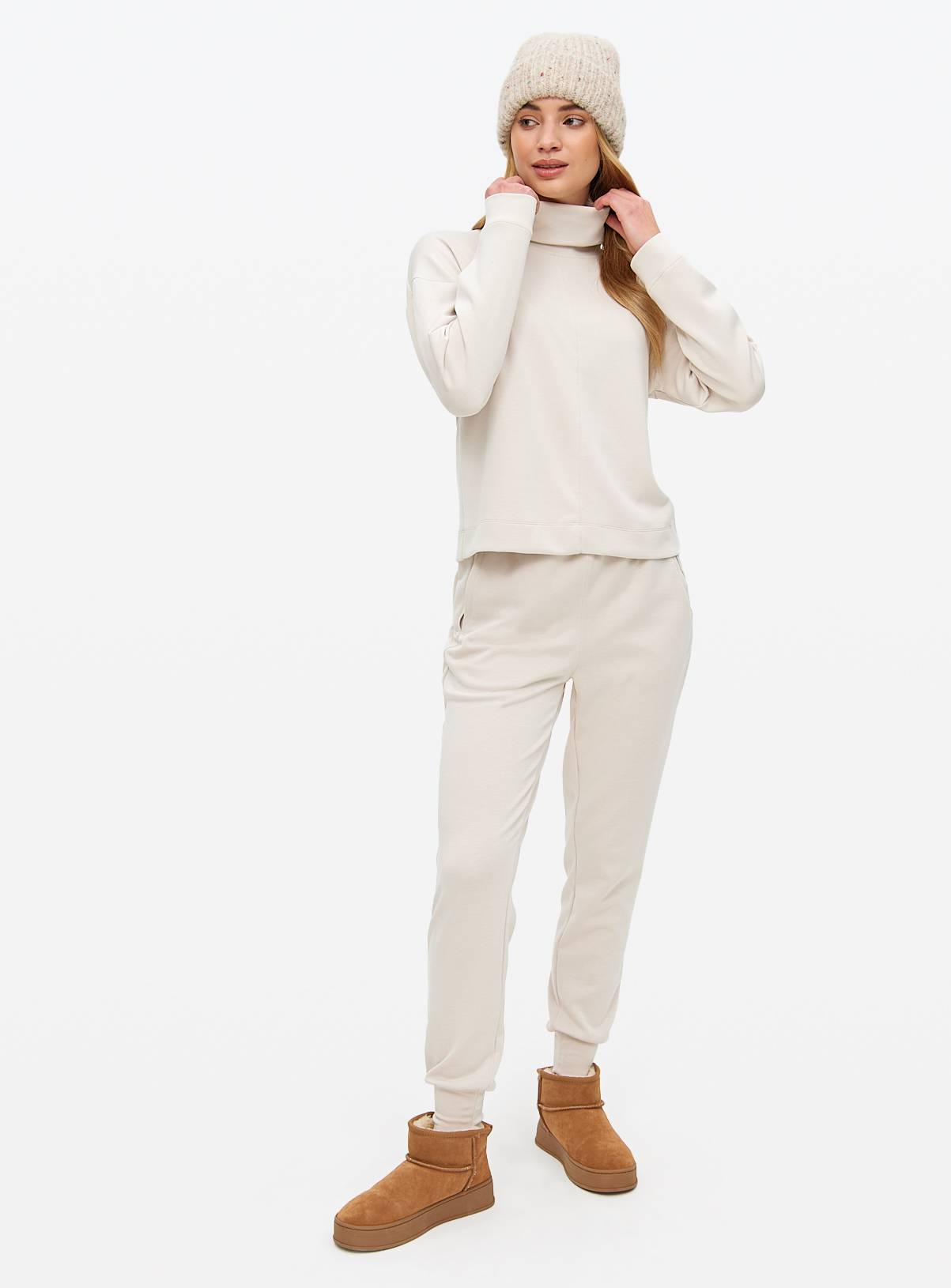 Cream Tapered Leg Co-ord Joggers M - Image 2