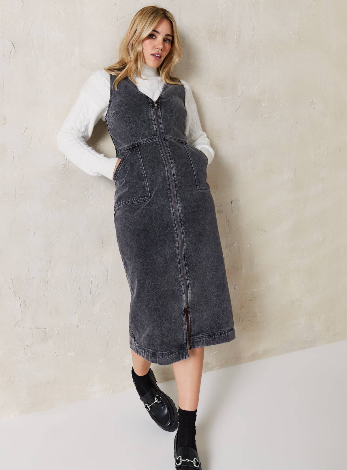 EVERBELLE Grey Washed Denim Midi Pinafore Dress 12 - Image 1
