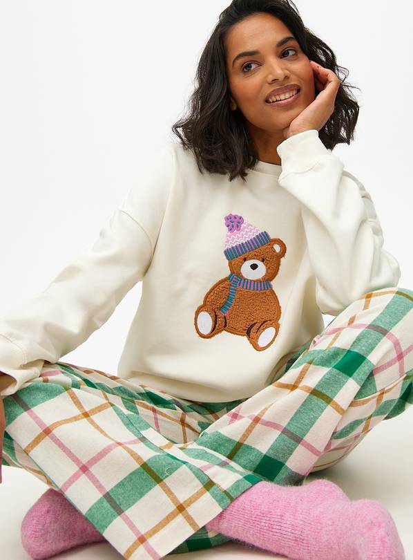 Matching Family Women's Bear Print Christmas Pyjamas 24