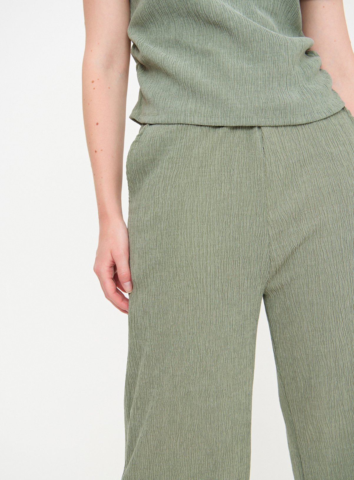 Khaki Crinkle Wide Leg Cropped Coord Trousers  8 - Image 3 thumbnail