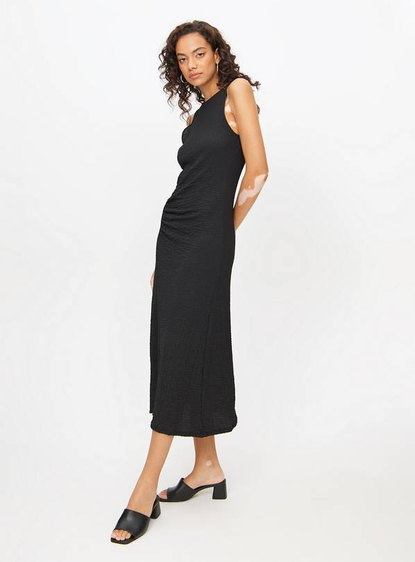 Black Textured Sleeveless Midaxi Dress 16