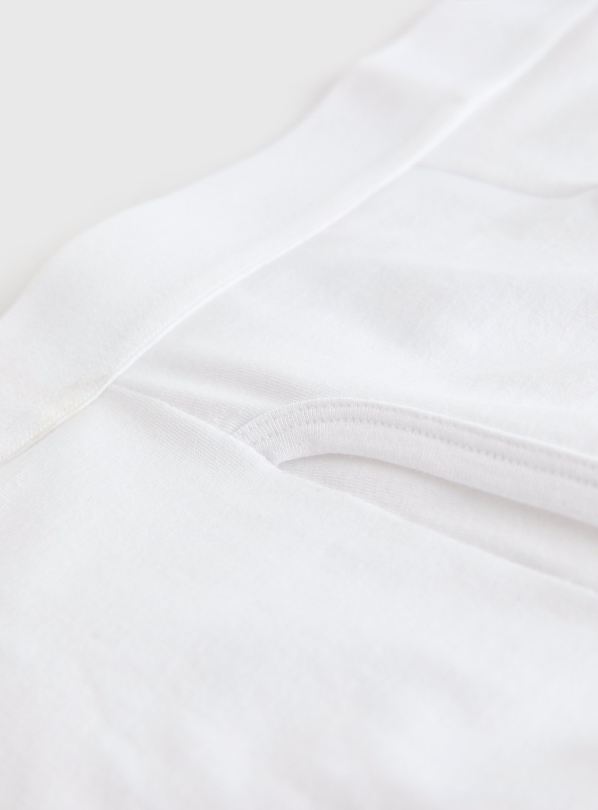 White Trunks 5 Pack XL - Image 3 thumbnail