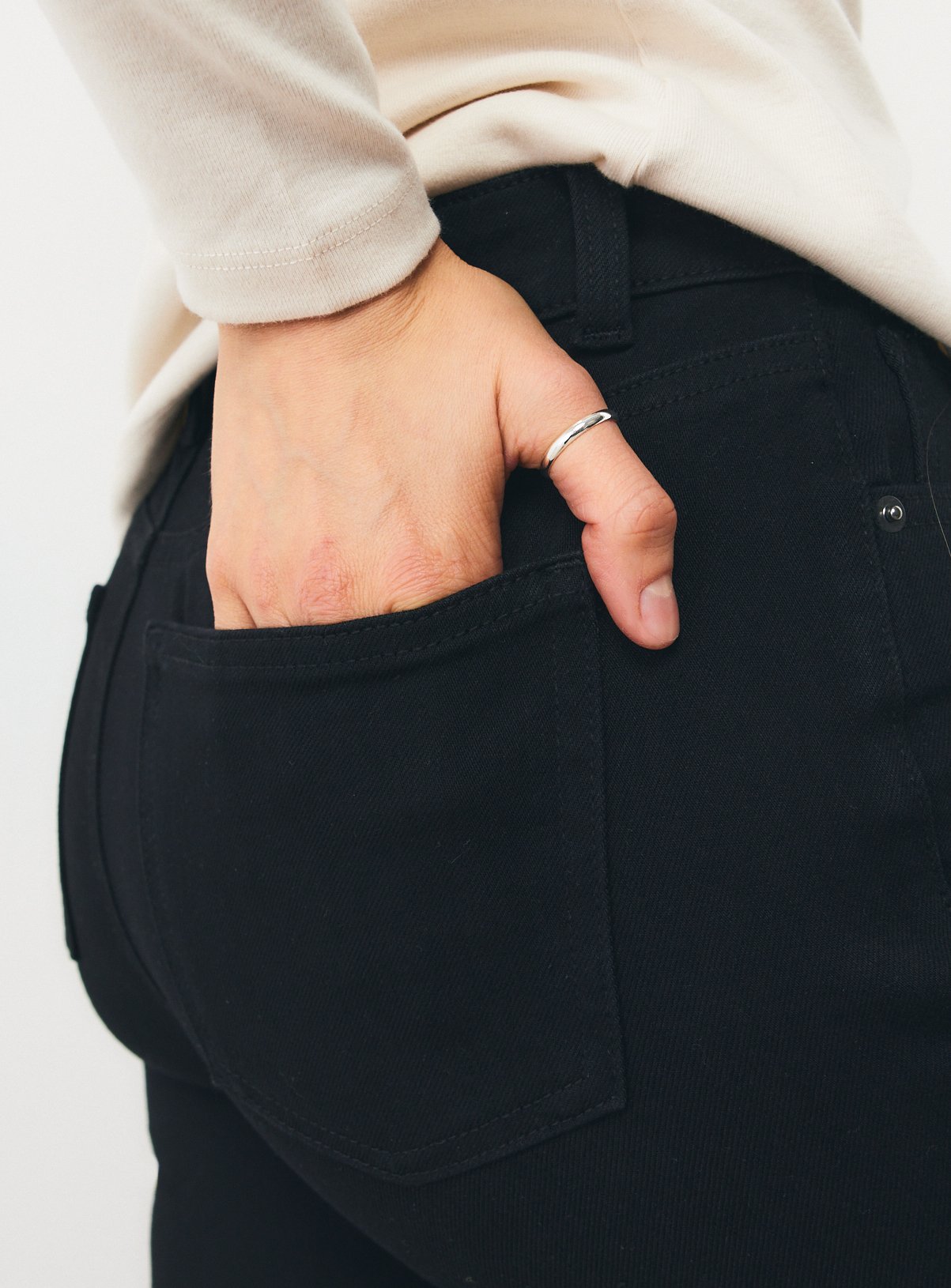 Black Mid-Rise Skinny Fit Denim Jeans 6R - Image 2 thumbnail