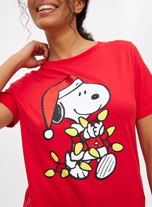 Snoopy Christmas Graphic Crew Neck T-Shirt 14