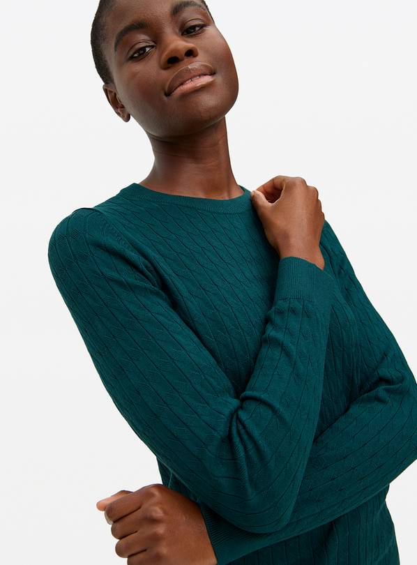 Green Crew Neck Cable Knit Jumper 10